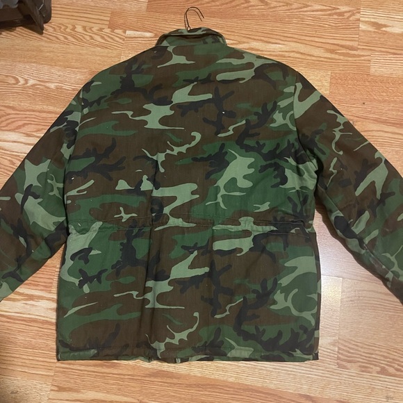 Army Camo Jacket .  Size Large. M52Q - Picture 3 of 6